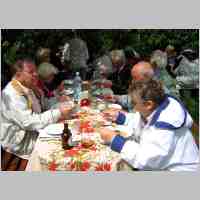 905-1496 Ostpreussenreise 2004. Die Suppe schmeckt gut, die Teilnehmer sind zu frieden..jpg
